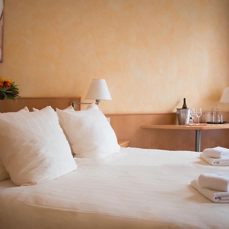 Hotel Bremerhof كايزرسلاوترن الغرفة الصورة