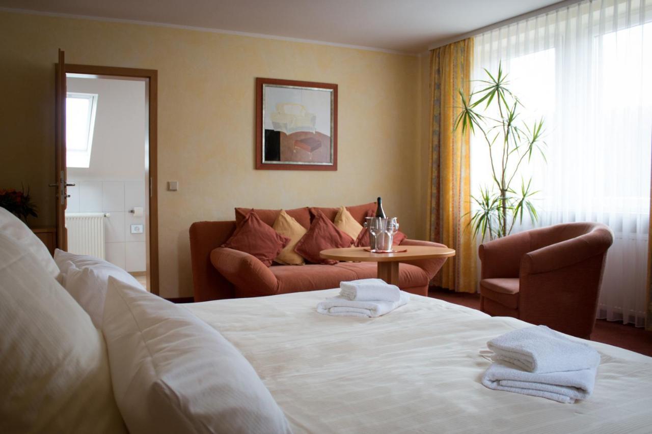 Hotel Bremerhof كايزرسلاوترن الغرفة الصورة