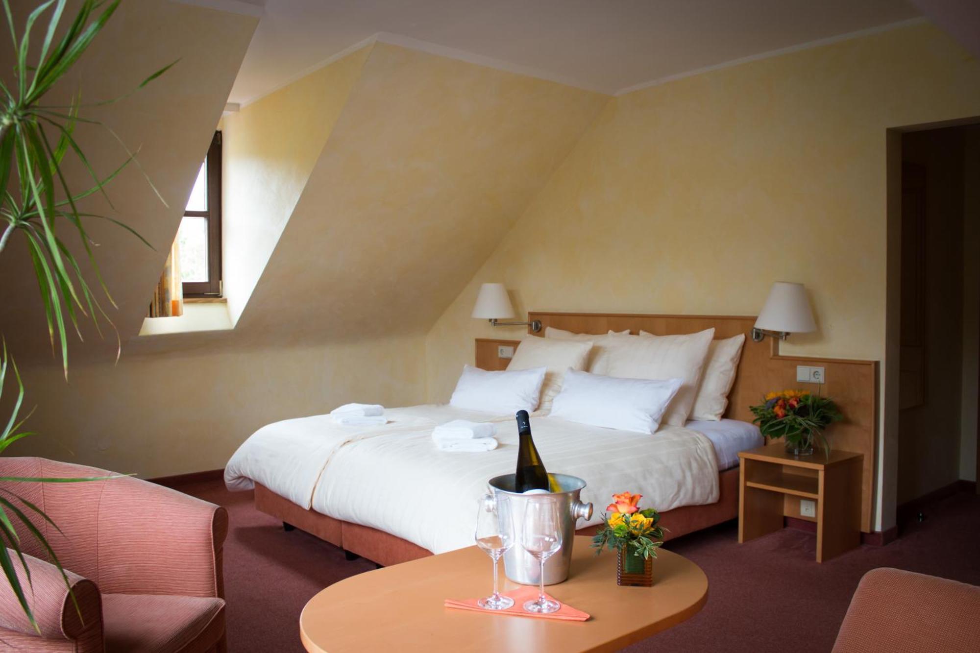 Hotel Bremerhof كايزرسلاوترن الغرفة الصورة