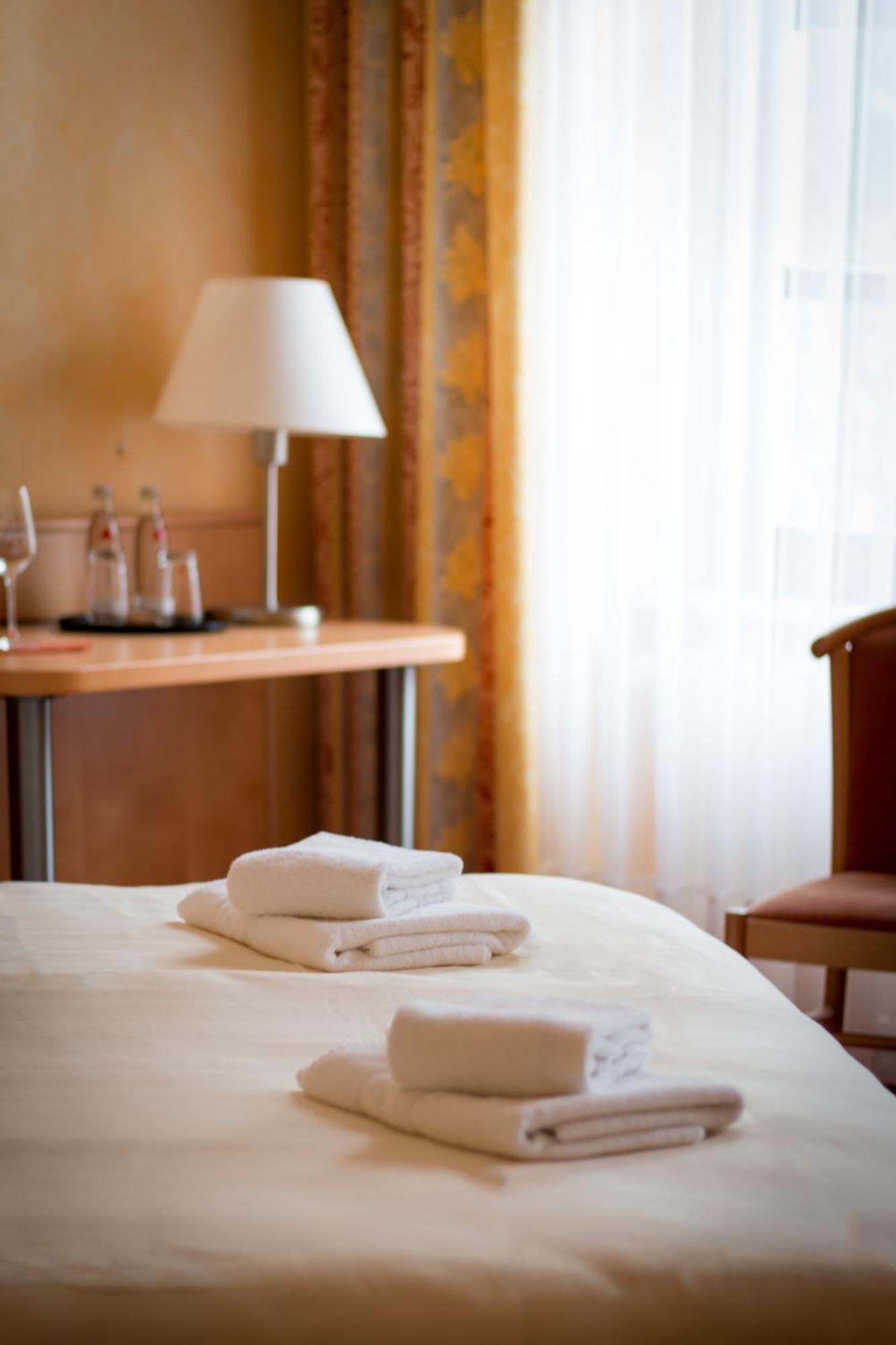 Hotel Bremerhof كايزرسلاوترن الغرفة الصورة